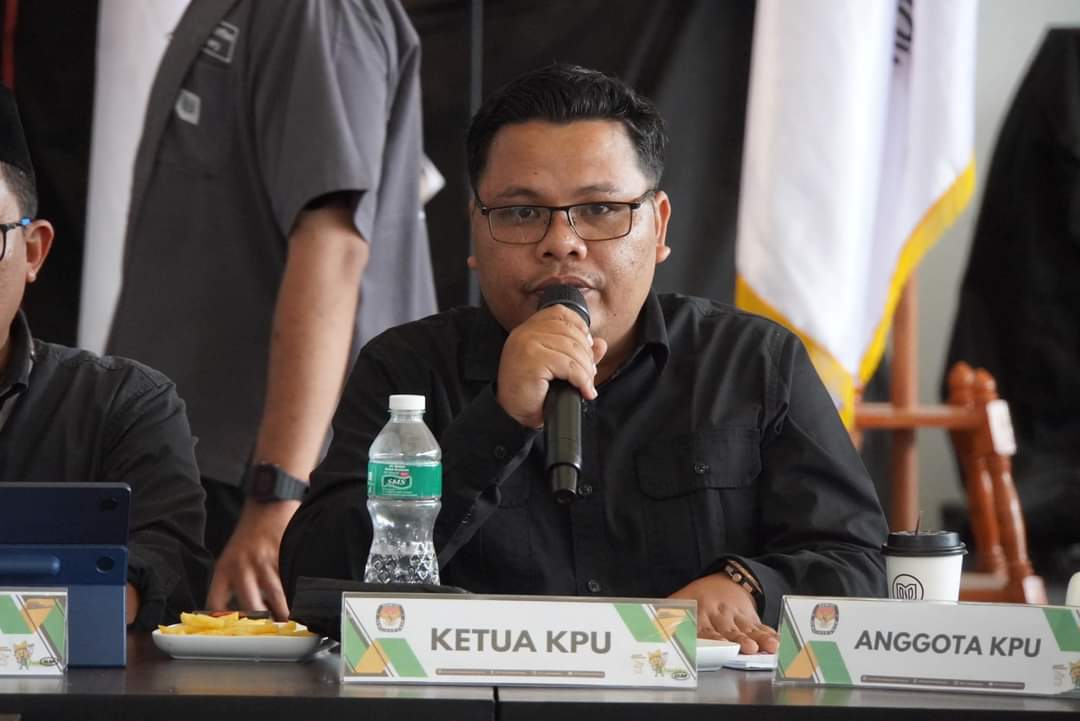 Ketua KPU Padang Panjang, Puliandri.